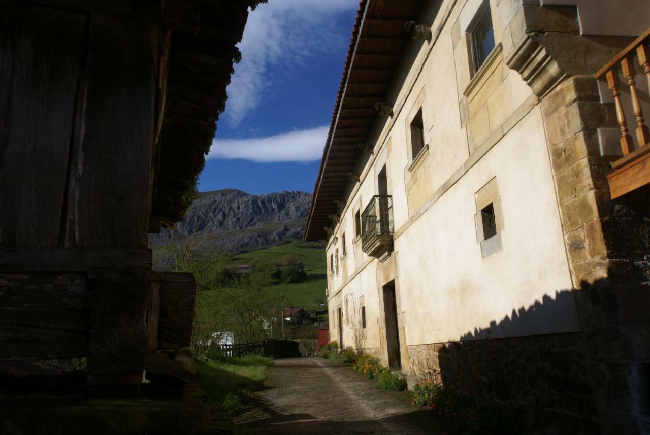 Villa Palacio Rural De Inguanzo De Cabrales Extérieur photo